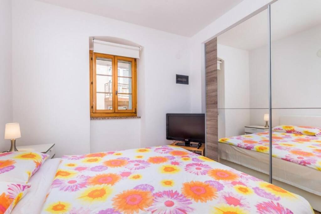 Tin 2 Daire Vrbnik Dış mekan fotoğraf