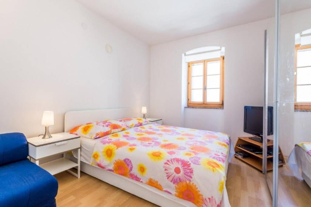 Tin 2 Daire Vrbnik Dış mekan fotoğraf