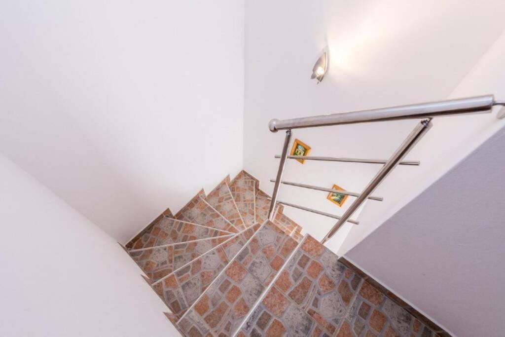 Tin 2 Daire Vrbnik Dış mekan fotoğraf