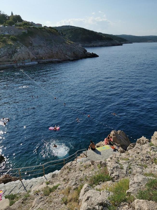 Tin 2 Daire Vrbnik Dış mekan fotoğraf
